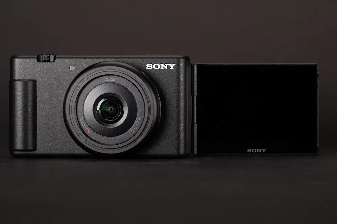 2026年版】SONY VLOGCAM ZV-1Fのレビュー比較まとめ 自撮りVlog入門に